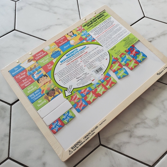 Melissa & Doug Magnetic Responsibility Chart (sealed) - Picture 6 of 8